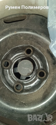 гуми с джанти и тасове 