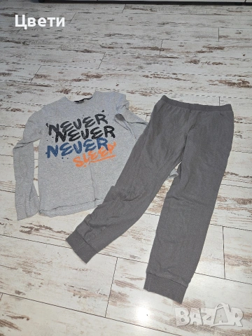 Пижама+ две тениски 146-152см., снимка 6 - Детски тениски и потници - 53389209