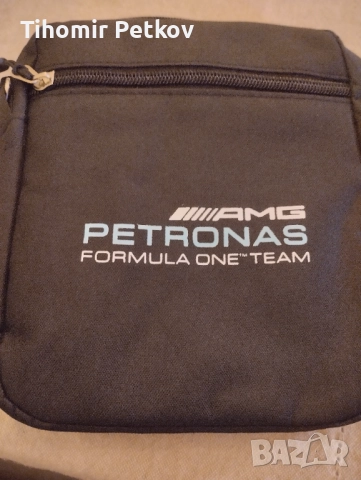 Черна чантичка Мерцедес Формула 1, Mercedes AMG