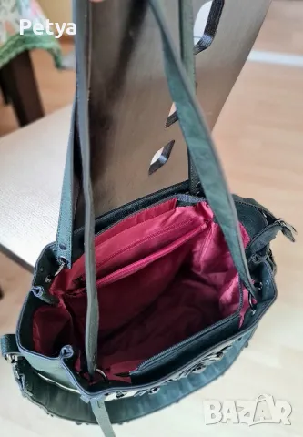 Нова дамска чанта , снимка 2 - Чанти - 48212435