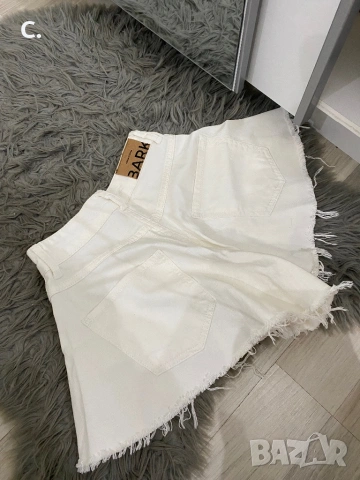 Дамски къси панталони, снимка 2 - Къси панталони и бермуди - 53848409