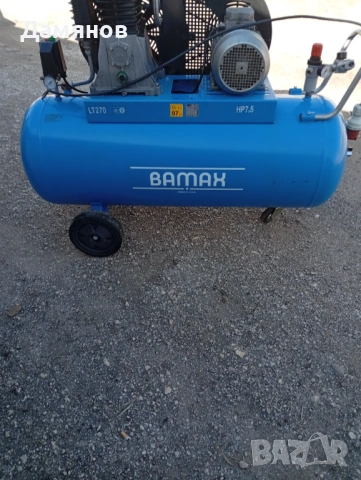 Продавам  компресор „BAMAX"