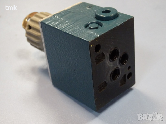 Хидравличен клапан BOSCH 0811332 pressure regulation valve, снимка 5 - Резервни части за машини - 36376546