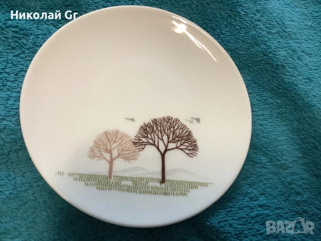 Порцеланови чинии производство Германия серия “Черна гора” 1960—70 години диаметър 11’5 см, снимка 2 - Колекции - 53197927