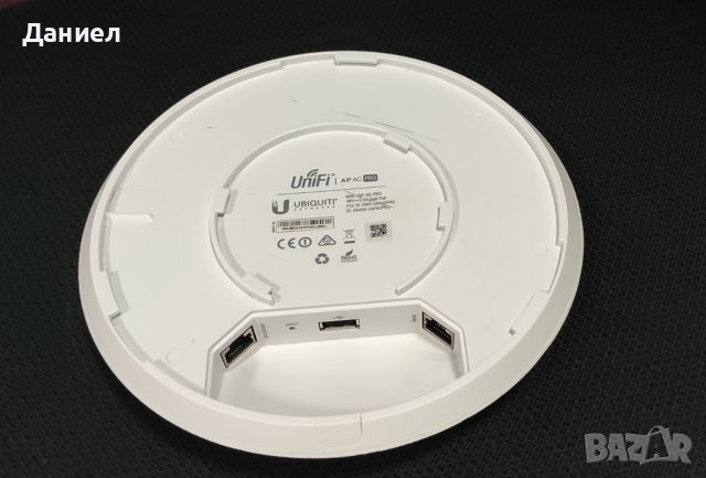 Ubiquiti UniFi UAP-AC-PRO 1300Mbit/s access point, снимка 3 - Мрежови адаптери - 42249682