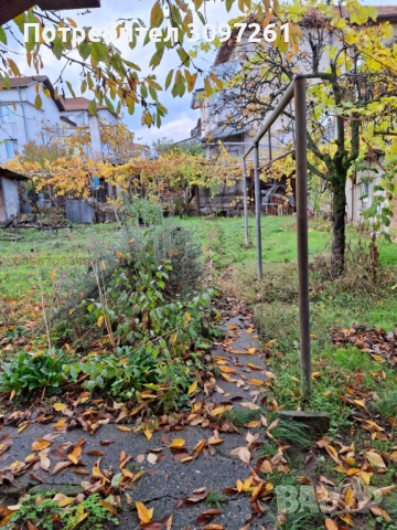 Продавам самостоятелна къща на 2 етажа гр. Гоце Делчев