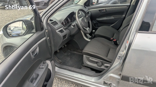 Сузуки Суифт 1.3i, снимка 7 - Автомобили и джипове - 53723900