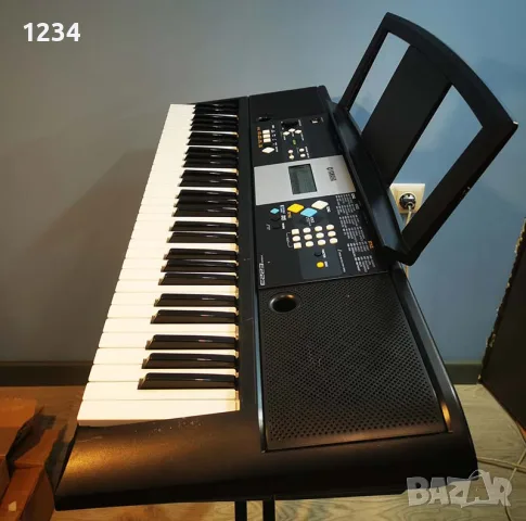 Синтезатор клавир пиано YAMAHA PSR E-223 с 5 октави, снимка 3 - Синтезатори - 55949284