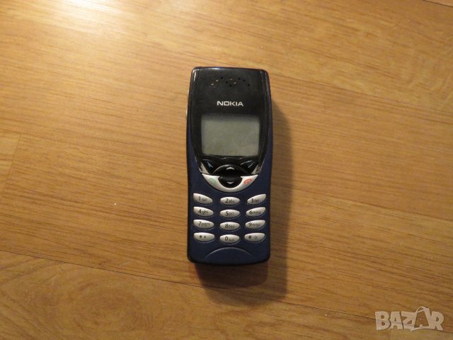 Оригинален Телефон с копчета NOKIA 8210, нокиа 8210 модел 1999 г. - син дисплей, работещ., снимка 1 - Nokia - 34220115