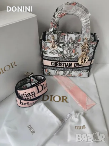 Christian Dior Дамска чанта, кожа, снимка 3 - Чанти - 56316498