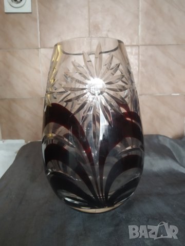 стъклена / кристална / ваза в стил бохемия, снимка 1 - Вази - 35766846