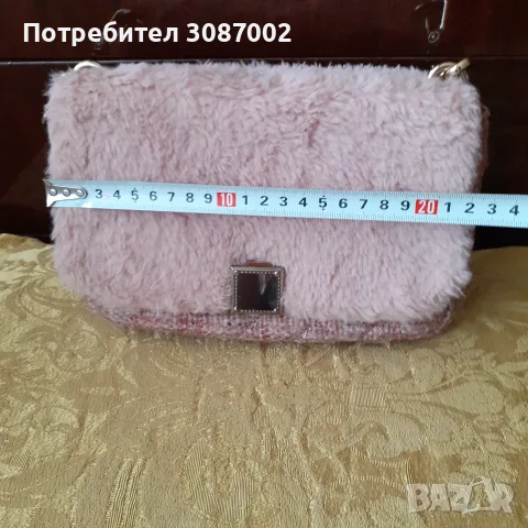 Малка пухена чанта Parfois , снимка 8 - Чанти - 55825831