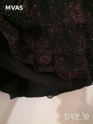 Нова черна пола с розово за момиче 140-146 см 10-11 години, снимка 3 - Детски рокли и поли - 35767277