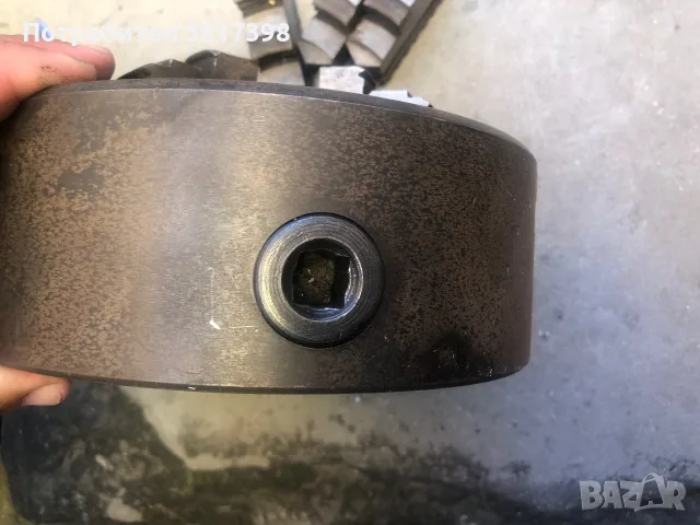Български универсали 160mm-200mm, снимка 7 - Стругове - 56408352