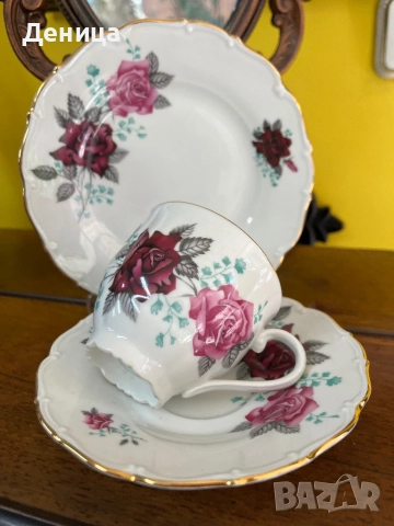 Haas & Czkek  Троен сет с нежен златен кант и релеф Винена и розова роза с ментови листенца , снимка 5 - Чаши - 51800629