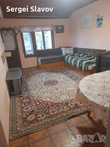 самостоятелен етаж от къща с отделен вход 60 кв.м. - хол, кухня, спалня, килер, баня , тераса, снимка 6 - Етаж от къща - 56201100