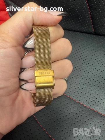 Дамски часовник Versus, снимка 6 - Дамски - 51932970