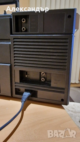 Радио касетофон Philips, снимка 6 - Радиокасетофони, транзистори - 53449233