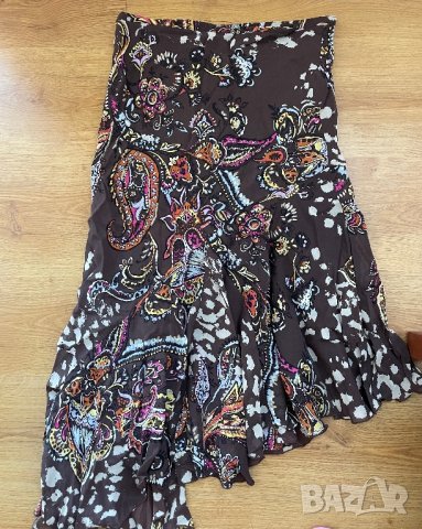 Асиметрична дамска пола купувана от Прага, снимка 1