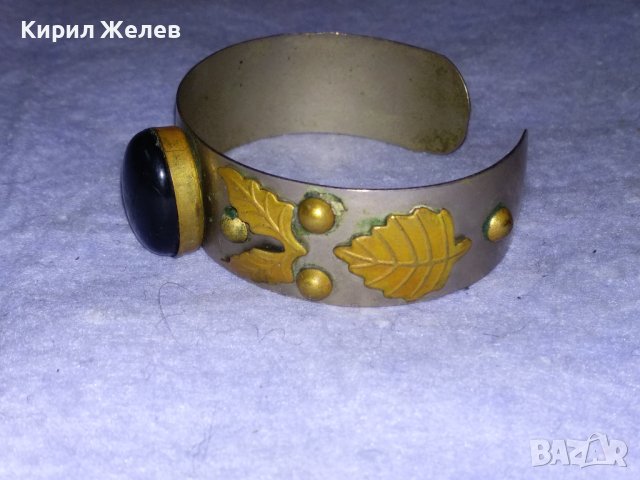 ВЕЛИКОЛЕПНА СКЪПОЦЕННА СРЕБРИСТА РЕТРО ГРИВНА от БРОНЗ и МЕД с ШЛИФАВАН РЪЧНО ЧЕРЕН ОНИКС 38348, снимка 5 - Антикварни и старинни предмети - 41265552