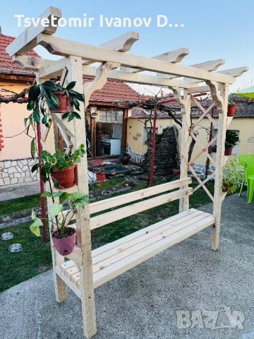Арка с пейка и 6 поставки за цветя !