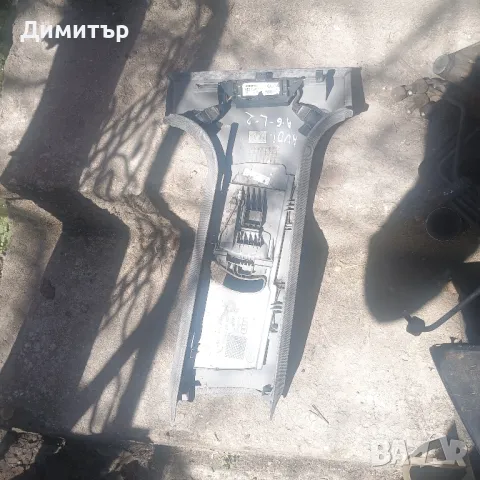 Интериорна Пластмаса Средна Колонка Горна Лява + Датчици За Ауди А6 2000г / Audi A6 2000y, снимка 2 - Части - 49593322