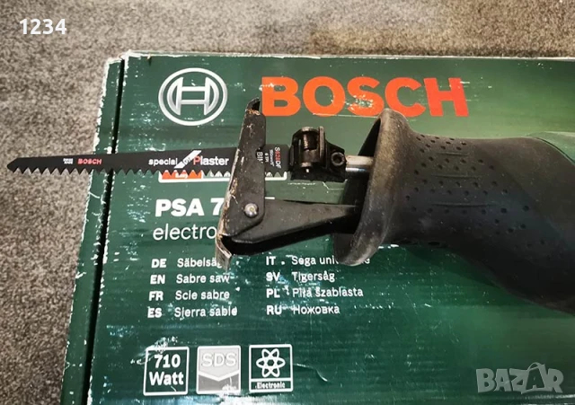 Саблен трион BOSCH PSA-700E 710W в отлично състояние, снимка 3 - Други инструменти - 50828442