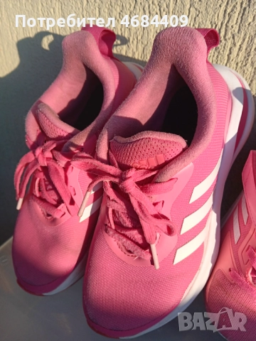  маратонки Адидас 