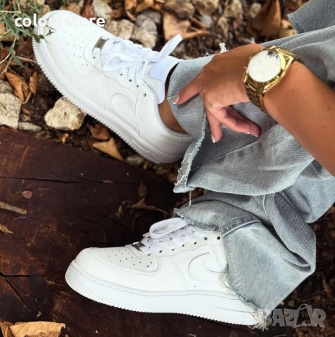 Дамски бели маратонки Nike код VR29u, снимка 3 - Маратонки - 52035262