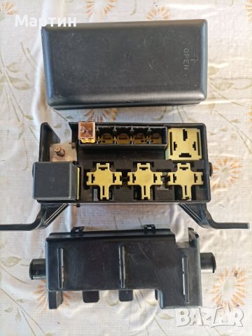 Кутия ( табло )  с предпазители за Kia Sorento - Киа Соренто - дизел 2.5 CRDI 16 V - 140 к.с.