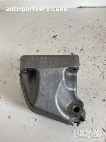 Конзола за монтаж на двигател лява за Mercedes S320 W221 CDI (2008) A6422230204