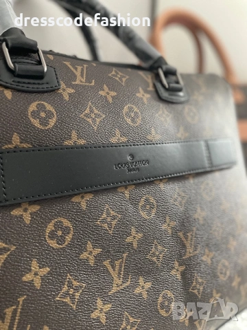 Кожена чанта за лапто и документи, снимка 4 - Чанти - 53813637