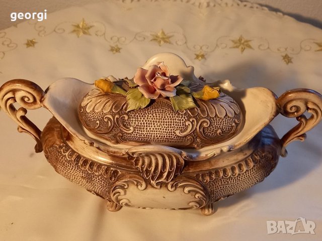 Антична италианска бисквитиера V. Bassano , снимка 8 - Декорация за дома - 36030613