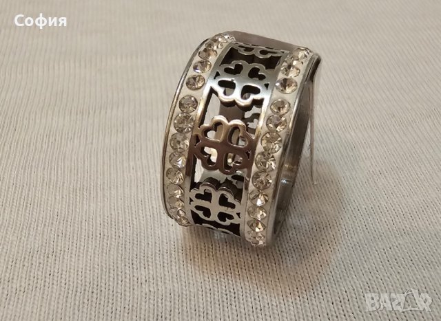 Стилен дамски пръстен Детелини с камъни цирконии