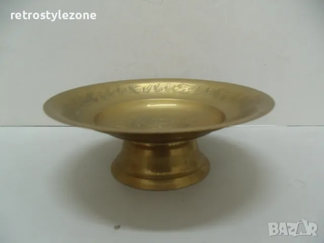 № 7887 стар малък метален / месингов съд  - диаметър 12,5 см , височина 4,5 см