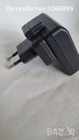 зарядно за фотоапарат , снимка 2 - Батерии, зарядни - 53713597