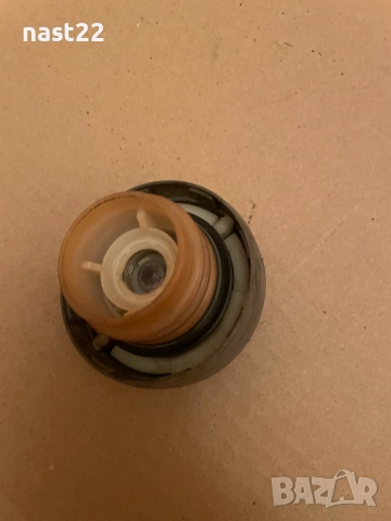 Капачка резервоар Сузуки Гранд Витара/Suzuki Grand Vitara 1998-2005, снимка 2 - Части - 52864708