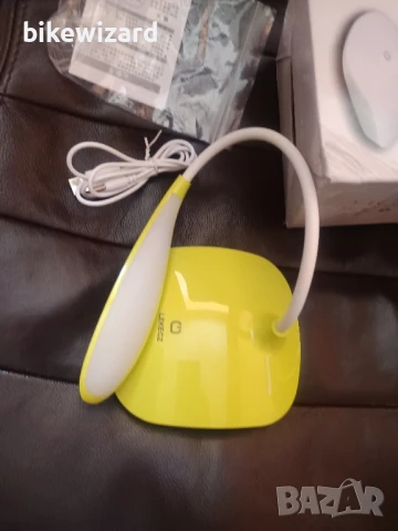 LED настолна лампа димируема с презареждаща батерия НОВО, снимка 3 - Лед осветление - 50701526