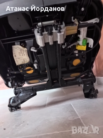 Седалки за Golf 4 , снимка 6 - Части - 52605187