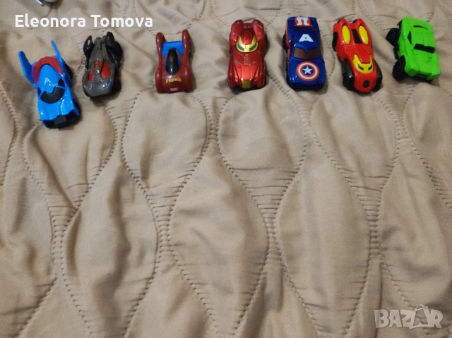 Метални колички, снимка 2 - Коли, камиони, мотори, писти - 52447443