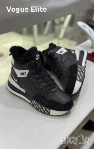 Дамски зимни спортни обувки Nike с пух