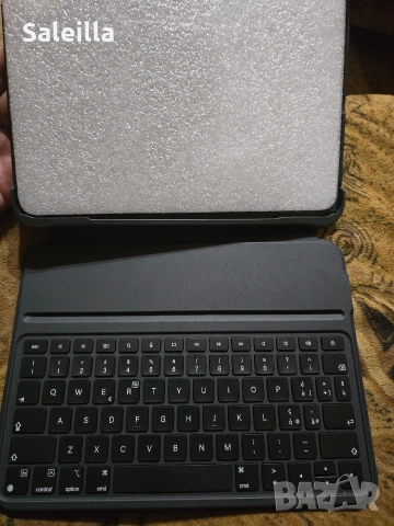 Магнитен калъф с клавиатура за IPad - 11инча - нова, снимка 4 - Друга електроника - 53140868