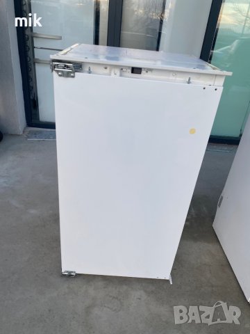 Малък хладилник AEG  за вграждане 102 см, снимка 7 - Хладилници - 39363988