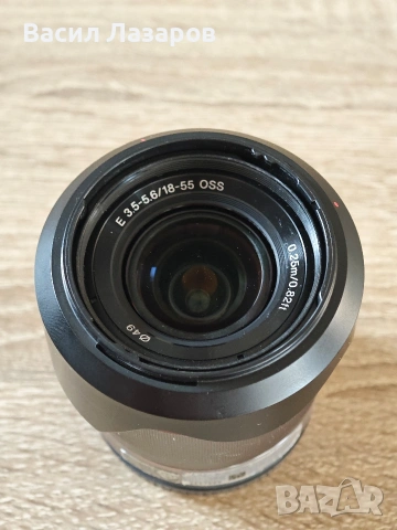 Обектив SONY Е 18-55mm f/3.5-5.6 OSS (SEL 1855)-отлично състояние , снимка 4 - Обективи и филтри - 53592633