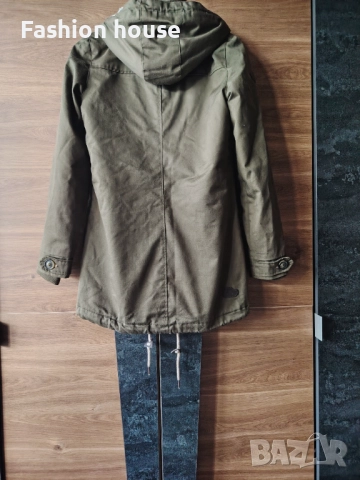 Дамска парка, снимка 4 - Якета - 52829886