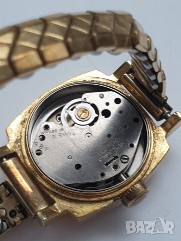 Дамски позлатен механичен часовник Timex, снимка 6 - Дамски - 40939760