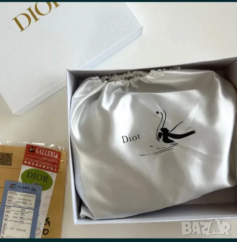 Dior естествена кожа дамска чанта, снимка 2 - Чанти - 56004830