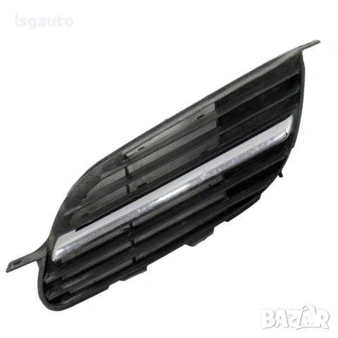 Решетка Nissan Almera Tino (V10) 2000-2006 ID: 157905, снимка 2 - Части - 53537658