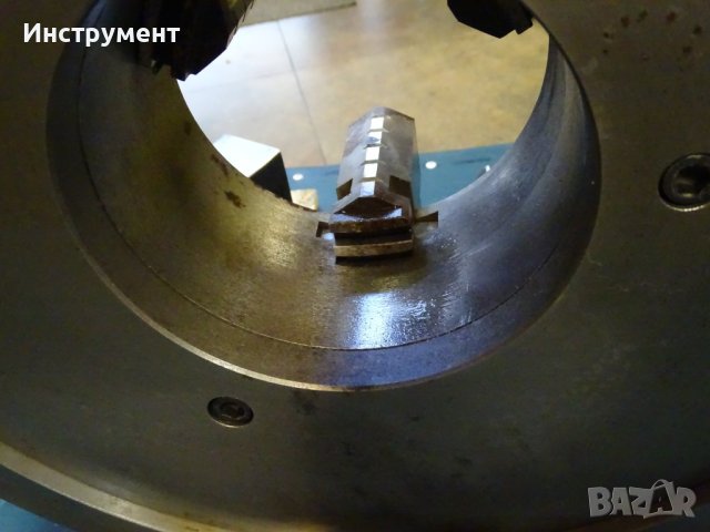 Универсален патронник за струг TOS IU 400/3 M1 3-челюсти, снимка 7 - Резервни части за машини - 42272331
