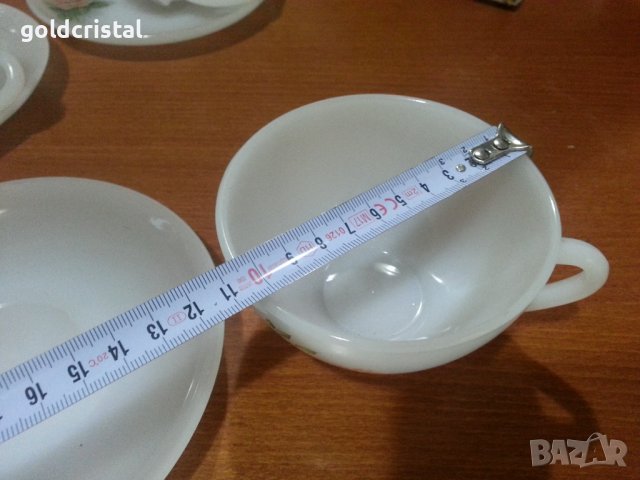 Френски аркопал чаши за чай , снимка 3 - Антикварни и старинни предмети - 41846551